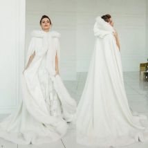 Mantello da sposa con cappuccio mantello di pelliccia natale Halloween giacca lunga da sposa invernale drappeggiata di alta qualità Costume Wicca Robe Cosplay