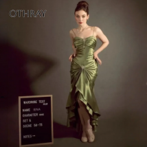 Schatz-Kristall-Knopffalten-Taft-Satin-Abendkleid, elegantes Vintage-Abschlussball-Partykleid in Olivgrün, Promi-Kleider