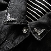 2 szt. Nietoperz emaliowane szpilki Gothic Punk czarownica Halloween broszka kołnierz odznaka czarna upiorna biżuteria prezent dla przyjaciół