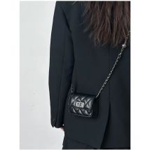Black Chain Bag Women's Fashion 2024 New High-End Sensation PU Soft Surface Lock Buckle Closure Casual Style Youth Friendly