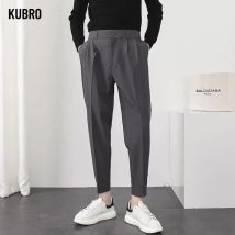 KUBRO Mode Männer Casual Hosen Elastische Taille Kleine Füße Dünne Koreanische Stil Plissee Verjüngt Männlichen Blazer Hosen Hosen Streetwear