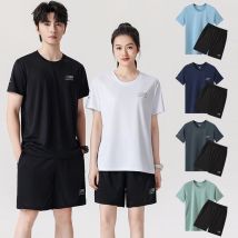 Männer T-shirts Sport Lauf T-shirt Atmungsaktive Kurzarm Training Shorts Sommer Zwei-stück Set Outdoor Workout Frauen Kleidung
