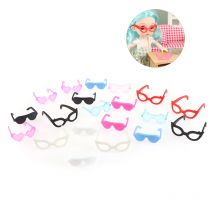 20 Stück Puppen brille Puppenhaus Miniatur bunte Brille Brillen coole Brillen Puppe Dekor Zubehör Spielzeug zufällige Farbe