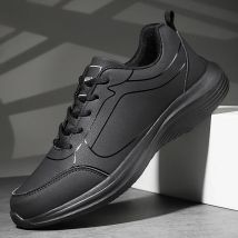 Nuove scarpe da ginnastica da uomo leggere Scarpe da corsa da uomo invernali Scarpe da passeggio maschili traspiranti antiscivolo Scarpe casual morbide con lacci calde