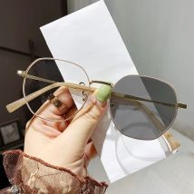 0 ~ -500 Photochrome Myopiebrille Neutrale Anti-Blau-Myopiebrille Minimalistischer Stil Myopiebrille Fertigprodukt