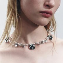 girlgo Zaa 2, mit Kunstperlen und Blumen verzierte Halsketten, elegante Retro-Rosenblumen-Halskette für Frauen, Party- und Bankettschmuck