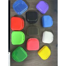 50pcs  Denture Storage Box With Hole Dental Orthodontic Plastic Box Retainer Case Dental Mouth Guard False Teeth Protective Case