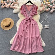 Yuoomuoo schicke Mode Spitze Patchwork lange Sommerkleid Frauen V-Ausschnitt große Schaukel Urlaub Gürtel Strand Vestidos Chiffon Robe Femme