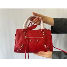 Biker Sle Oil Wax Leather Rivet Women's Crossbody Bag Casual Briti Faion Soft Handle Youth Leisure Zipper Closure Purse
