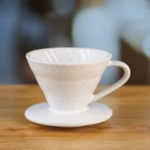 Rissige Keramik. Design-Material in Lebensmittelqualität. Übergießen Sie Barista-Zubehör 01 02, KAFFEE-Tropferwerkzeuge