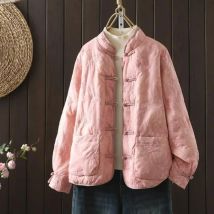 Neue, mit Baumwolle gefütterte Jacke mit besticktem Stehkragen im chinesischen Stil und hochwertigem und elegantem Baumwollmantel mit Knöpfen im Winteroptik
