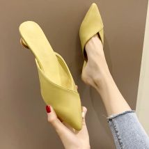 Leder Sommer Neue 2025, Damen Pantoletten Hausschuhe Slipper Mode Designer Sandalen Luxus Stilvolle Flache Gelbe Schuhe Für Frauen