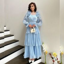 Maßgeschneiderte, passende, exquisite Chiffon-Stufen, handgefertigte Blumen-A-Linien-Midikleider mit quadratischem Ausschnitt, maßgeschneiderte Kleider für besondere Anlässe, einfach