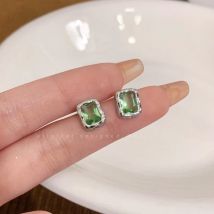 925 Sterling Silber Quadratische Grüne Zirkon-Ohrstecker für Damen Piercing Hochzeit Luxus-Schmuck Großhandel Juwelen Money 925