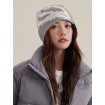 1pc winter warm beanie hat,portable Fashionable And Versatile,Simple Yet Elegant,Classic skull hat Excellent For Outdoor Travel