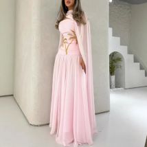 Elegantes bescheidenes langes Abendkleid, formelles Partykleid, Design mit hoher Deckkraft, fließende Silhouette, konservativer Stil, feminines Bankett