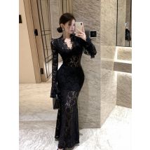 Elegante Kleider Frauen Sexy V-ausschnitt Spitze Patchwork Flare Langarm Schlank Vintage Party Kleid Damen Temperament Chic