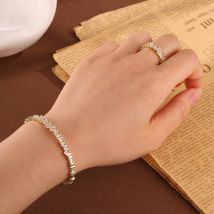 ZAKOL Klassischer bunter Baguette-Zirkon-Armreif für Frauen, glänzender Kristall, Verlobung, Hochzeit, Schmuck, Weihnachtsgeschenk