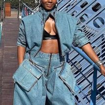 Damen Frühjahr New Niche Design Sense Tooling Style Jeansjacke, hohe Taille, lockere kurze Denim-Stehkragen-Reißverschlussjacke Y2k