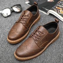 Männer Brogue British Casual Dress Schuhe männlich Gentleman Pu Leder Schuhe halb formelle Männer Slipper dicke Sohle Party Zapatos Hombre