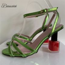 Luxus Schmale Band Knöchelriemen Sandalen Frauen Einzigartige Nagellack Seltsame Ferse Party Schuhe Für Mädchen Sommer