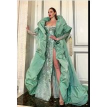 Cappotto in taffetà verde salvia Mantello da sera Bordo gonfio Giacca lunga moda Maniche corte Bolero per abito da donna Scialle senza abito