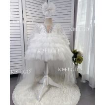 Luxuriöses und elegantes Blumenjungen-Hochzeitskleid für den ersten Geburtstag, Tauchkleid, Paillettenspitze, weißer Schwanz, flauschiger Rock
