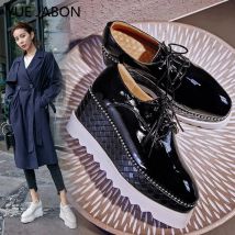 Black Rivet Dec Thick Sole Breathable Vulcanized Shoes Women Sneakers Patent Leather Platform Shoes Women Lace Up Casual Shoes