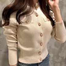 2025, herbst Langarm Mode Frauen Strickjacken Pullover Gestrickte Mantel Kurze Beiläufige Einreiher Koreanische Dünne Chic Damen Tops