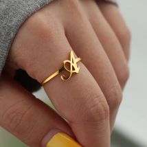 1 STÜCK Minimalistischer Initial Offener Ring Für Damen Herren Goldfarbener Edelstahl Personalisierter Ring mit 26 englischen Buchstaben Schmuck Geschenk