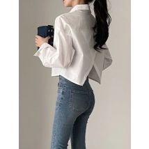 Zoki sexy Rücken Split weißes Hemd Frauen koreanische Langarm kurze Tops lässig alle Match Knöpfe drehen Kragen weibliche Bluse