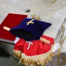 Kirche bietet Tasche mit gesticktem Kreuzmuster Taschen Kommunionzubehör Tasche mit großem Fassungsvermögen für Kirchenkommunionzubehör