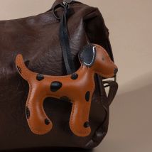 Niedlicher Schlüsselanhänger aus Dalmatiner-Leder für Frauen – handgefertigtes Haustier-Gedenkgeschenk, personalisiertes Hundeliebhaber-Accessoire