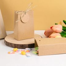 10/20/30 pezzi sacchetto regalo in carta kraft con corda di canapa e etichetta da appendere sacchetto per imballaggio regalo di compleanno di nozze 2025 sacchetto per bomboniere di Natale