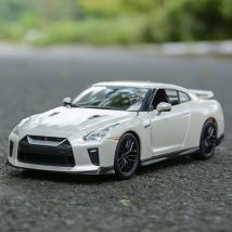 Bburago 1:24 Nissan GTR R35 2017, Legierungsauto, Druckguss und Spielzeugfahrzeuge, Automodell, Miniaturmodellauto, Spielzeug für Kinder