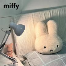 Neue Kawaii Plüsch Kissen Nette Miffy Süße Puppe Spielzeug Kreative Raum Dekoration Cartoon Ornament Geburtstag Weihnachten Geschenk