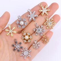 10 Stück gemischte Metall-Schneeflocken-Charm-Perlen-Zirkonia-Anhänger für Ohrringe, Halsketten, DIY-Schmuckherstellung, Weihnachtsfeier, Geschenkzubehör