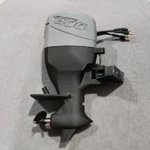 1:8 Stern Machine Racing 400 1/8 Boots-Außenbordmotor