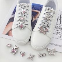 6 Stück Mode Silbrig Niedlicher Bär Schmetterling Faux Edelstein Funkelnde Abnehmbare Charms Für Schnürsenkel Sneakers Stiefel Geschenk Für Mädchen Frauen