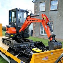 Motore Kubota personalizzato di alta qualità Mini escavatore idraulico da 2,5 tonnellate Macchine da costruzione Micro scavo da 1800 kg con cabina