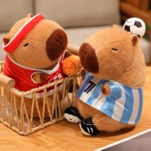 Cartoon Spaß Capybara Tragen Fußball Basketball T-shirt Plüsch Spielzeug Cosplay Stofftier Puppe Geschenk für Junge Fans