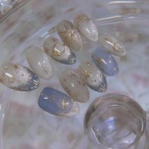 24szt Romantic Y2k Star Press On Nails Gradient Blue French Style Gold Moon Designs Fake Nail Sweet Almond Fałszywe paznokcie dla kobiet