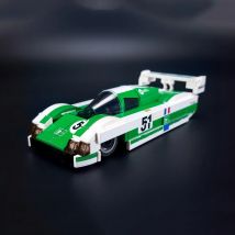 PolaDeer MOC 266PCS Racing DIY Monster der 1980er Jahre WM P88 1988 Bausteine Montagemodell Spielzeug Ziegel Kinder Geburtstagsgeschenk