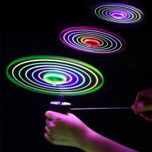 Bambini Luminosi Disco Volante Elica Giocattoli Illuminazione A LED Tirare La Stringa Volante UFO Giocattolo Trottola Gioco All'aperto Giocattolo Sportivo Regalo