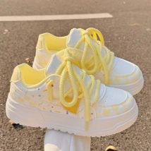 Kawai Lolita Sneakers Mädchen College Style Casual Sportschuhe Y2k Süße rosa gelbe Sneakers Damen Koreanische Schnür-Tennisschuhe