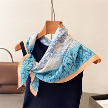 2026 neue Floral Print Quadratischen Kopf Schals Frauen Krawatten Weiche Hijab Kopftuch Foulard Bandana Weibliche Mode Dekoration Schals