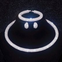 Neue Mode Strass Kragen Choker Halskette für Frauen Übertrieben Einfache Große Klobige Kette Halskette Drehmomente Schmuck Zubehör