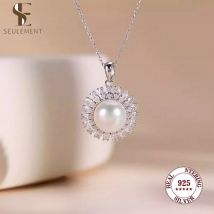 Seulement S925 Süßwasser-Naturperlen-Anhänger-Halskette mit funkelndem Zirkon, elegantes Sonnenblumen-Design, perfekt für Frauen