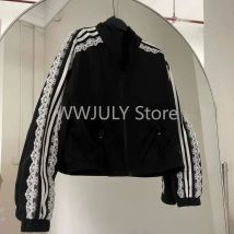 Gestreifte Sonnenschutzjacke mit Spitzen-Patchwork für Damen, 2025, neuer koreanischer kausaler Reißverschluss, Stehkragen, Strickjacke, Mantel, Top-Design