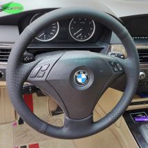 Schwarzer perforierter Mikrofaser-Ledergeflecht aus weichem Leder, Auto-Lenkradbezug für BMW 5er E60 E61 2004–2009